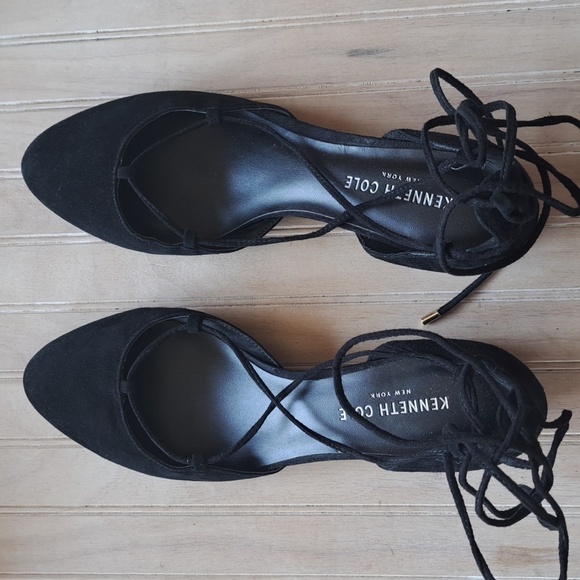 Kenneth Cole New York Tonniane Black Suede Wrap Around Ankle Lace Up Block Heel - Picture 2 of 12